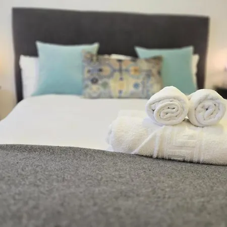 Del Parque Flats Dos Aceras Penthouse شقة *